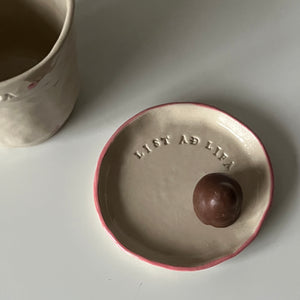 LIST AÐ LIFA - handgerður diskur