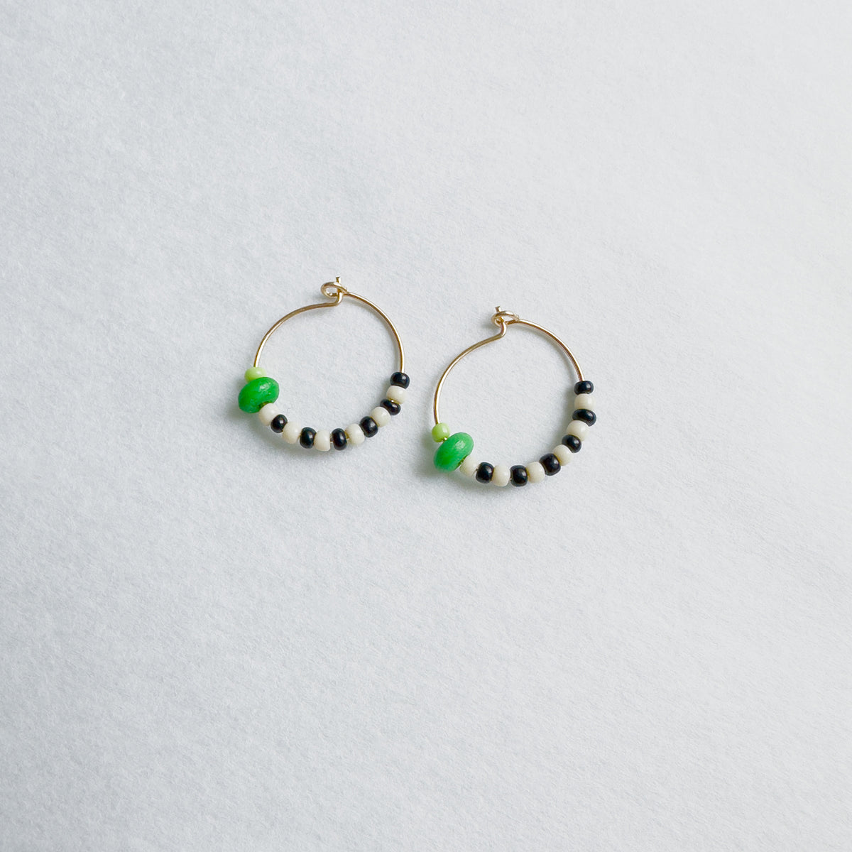 Eyrnalokkar frá Hring eftir hring