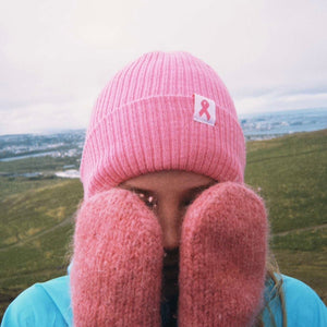 Bleika húfan