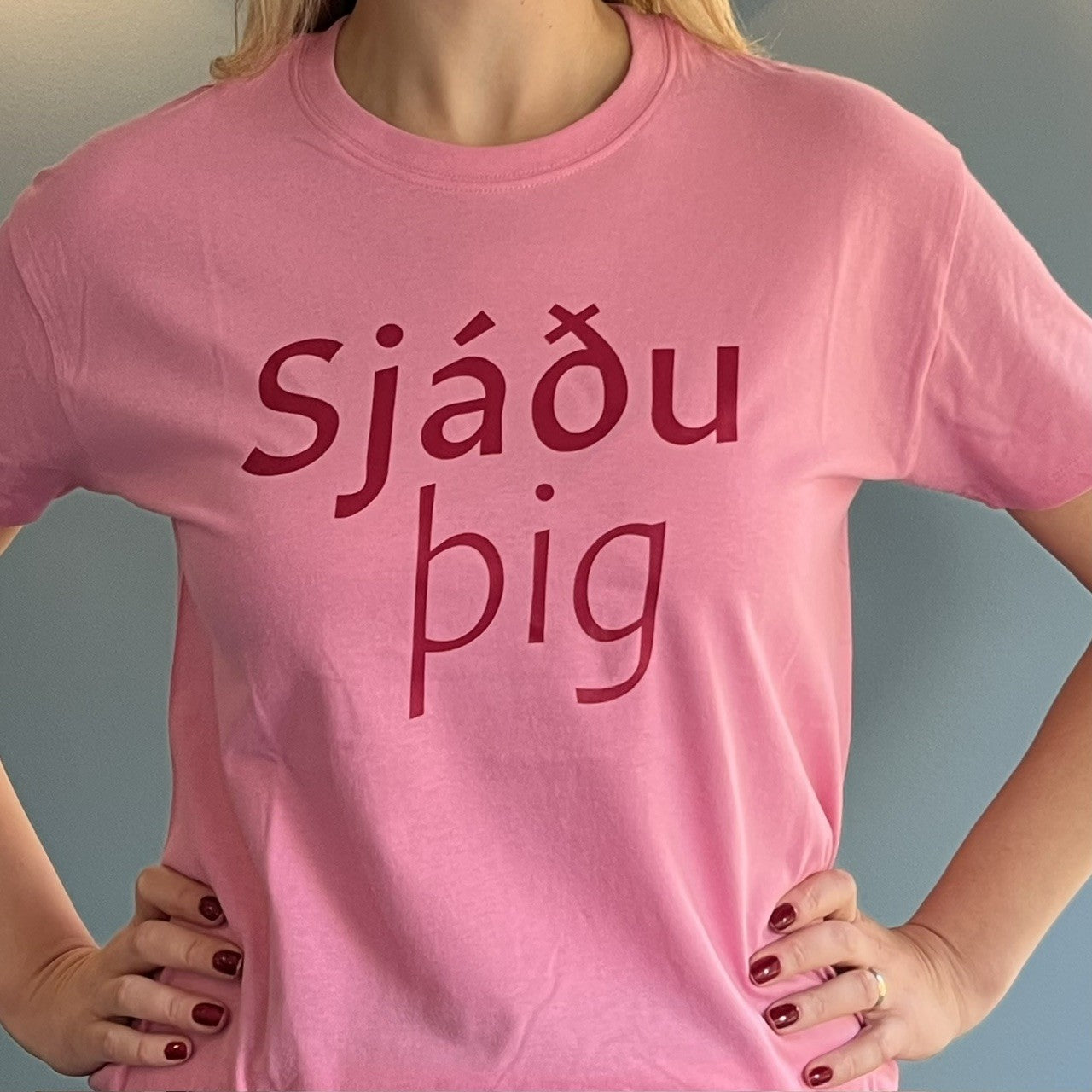 Bleikur stuttermabolur - Sjáðu þig
